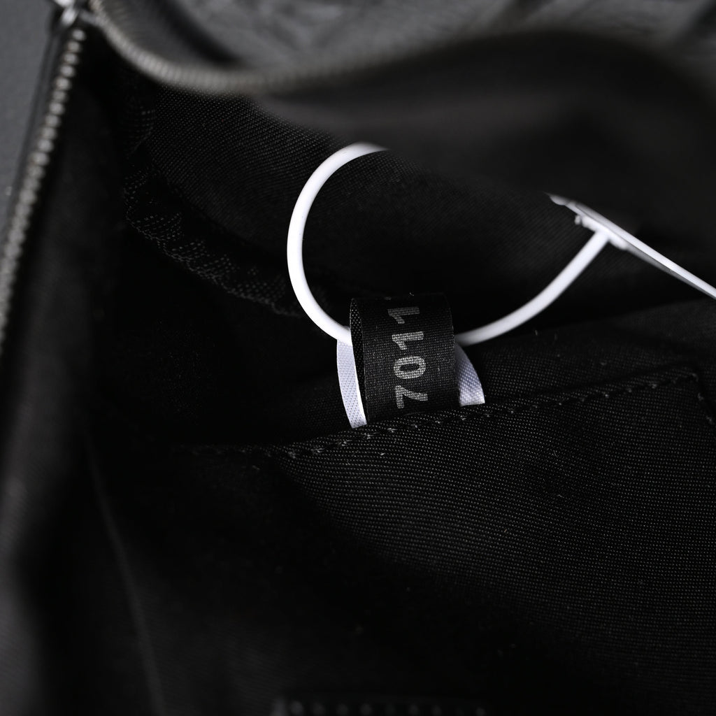 Louis Vuitton Keepall Bandoulière 50 – Monogram Shadow Black Leather