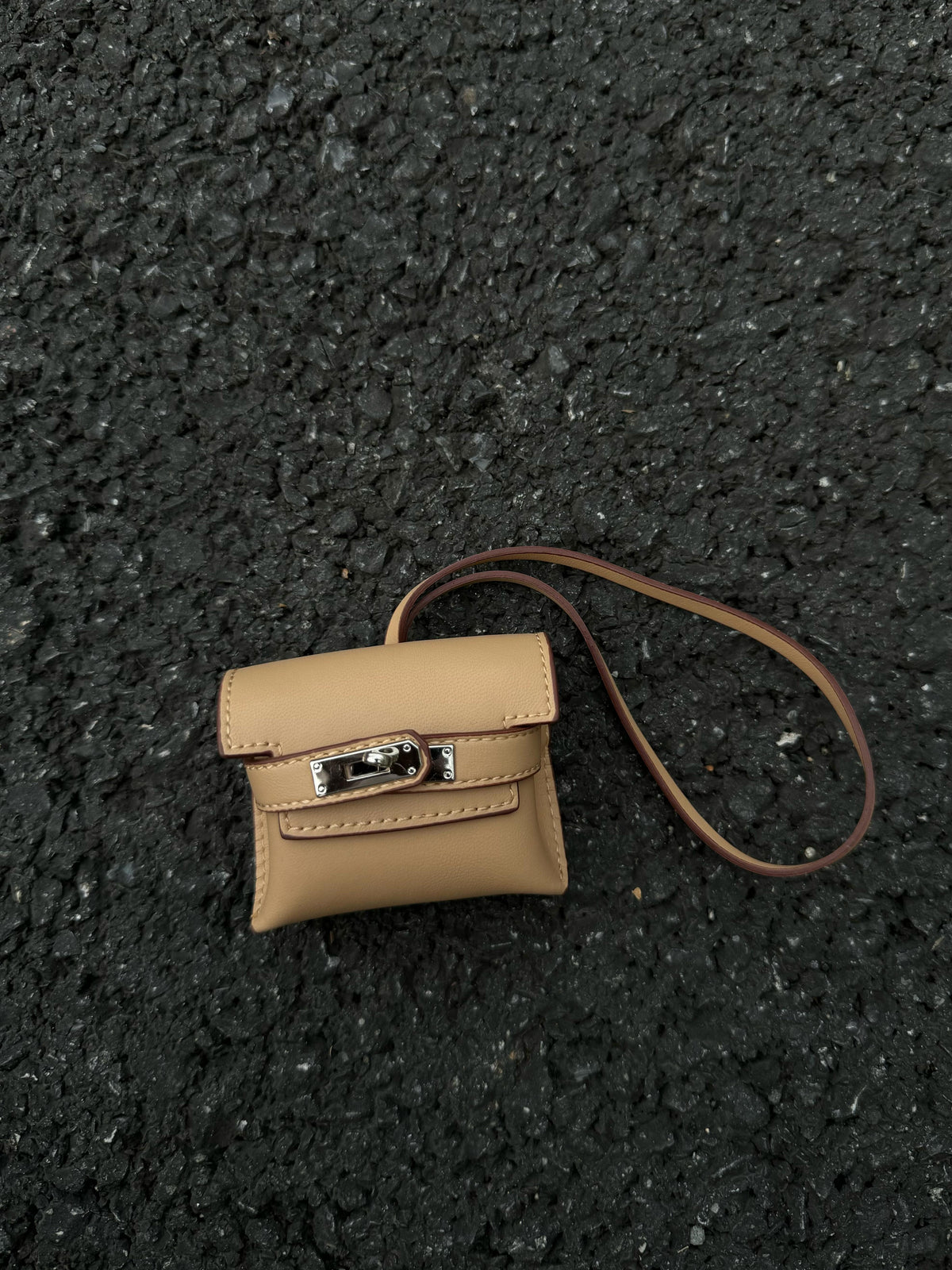 Aveline Lock Charm